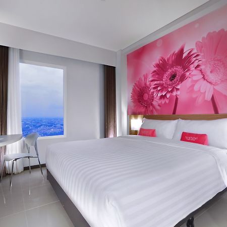 Favehotel Rungkut Surabaia Exterior foto