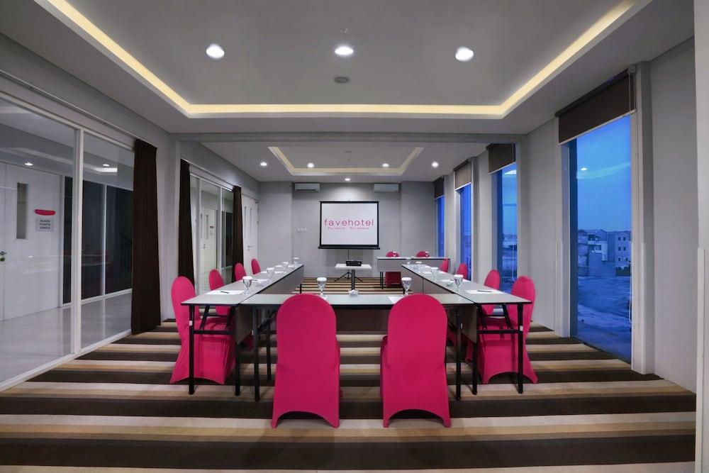 Favehotel Rungkut Surabaia Exterior foto
