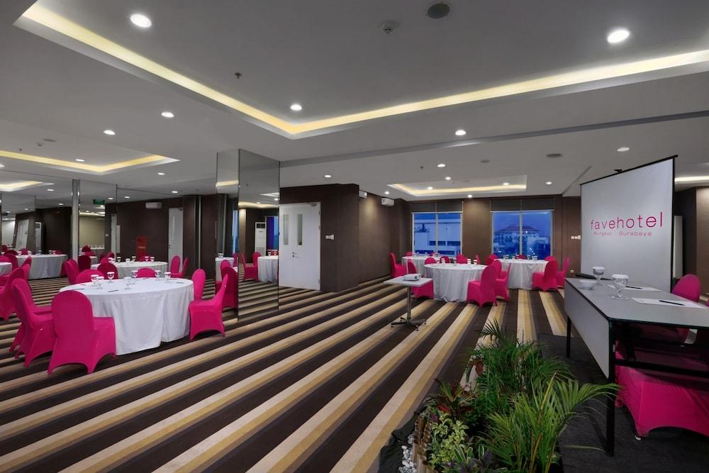 Favehotel Rungkut Surabaia Exterior foto