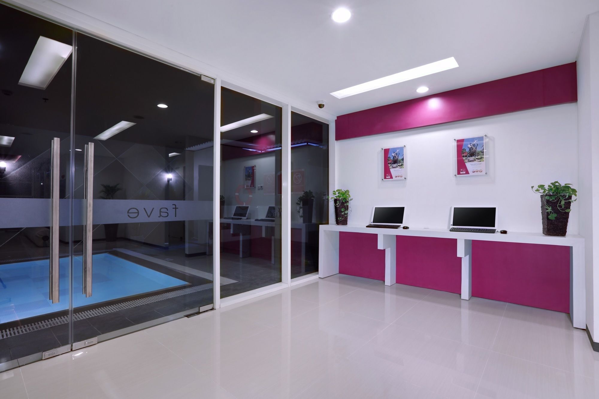 Favehotel Rungkut Surabaia Exterior foto